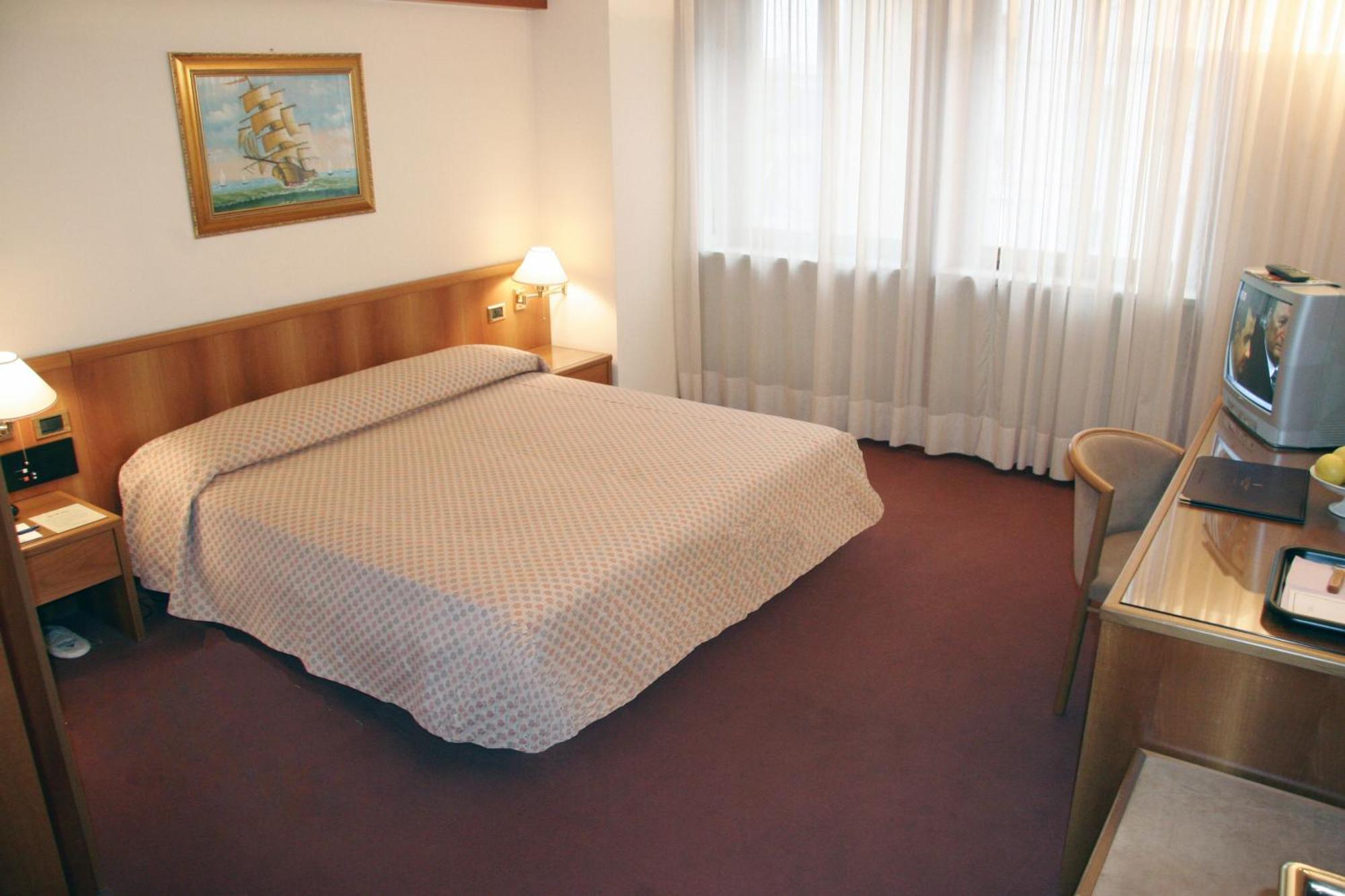 Hotel Villa Ottoboni Pordenone Eksteriør billede