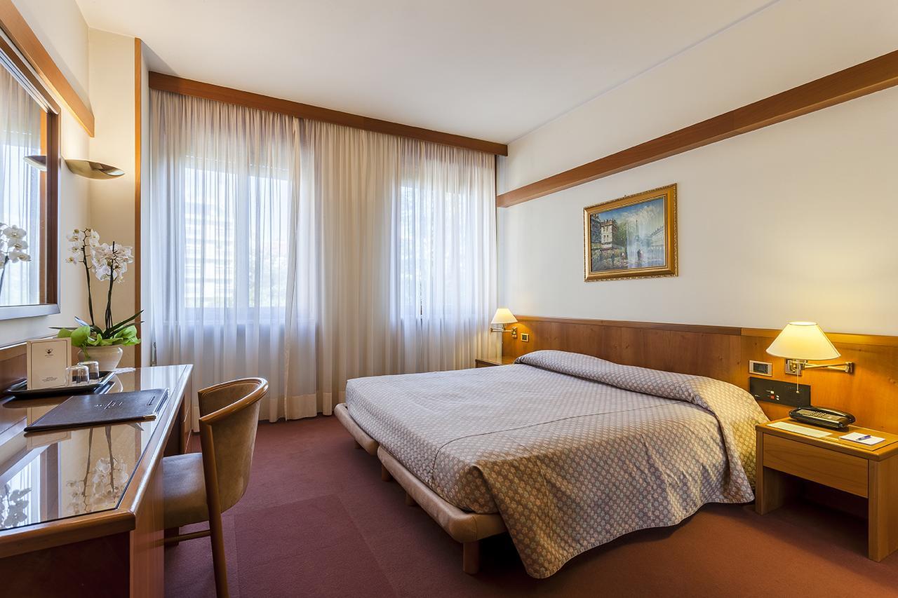 Hotel Villa Ottoboni Pordenone Eksteriør billede